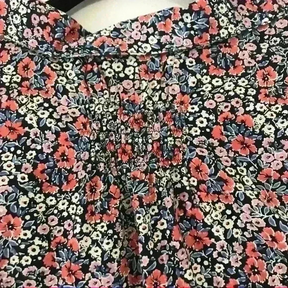 L.L. Bean Floral 3/4 Sleeve Pullover Blouse - Picture 7 of 9